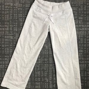 Lululemon Crop Sweatpants, grey, size 4/6